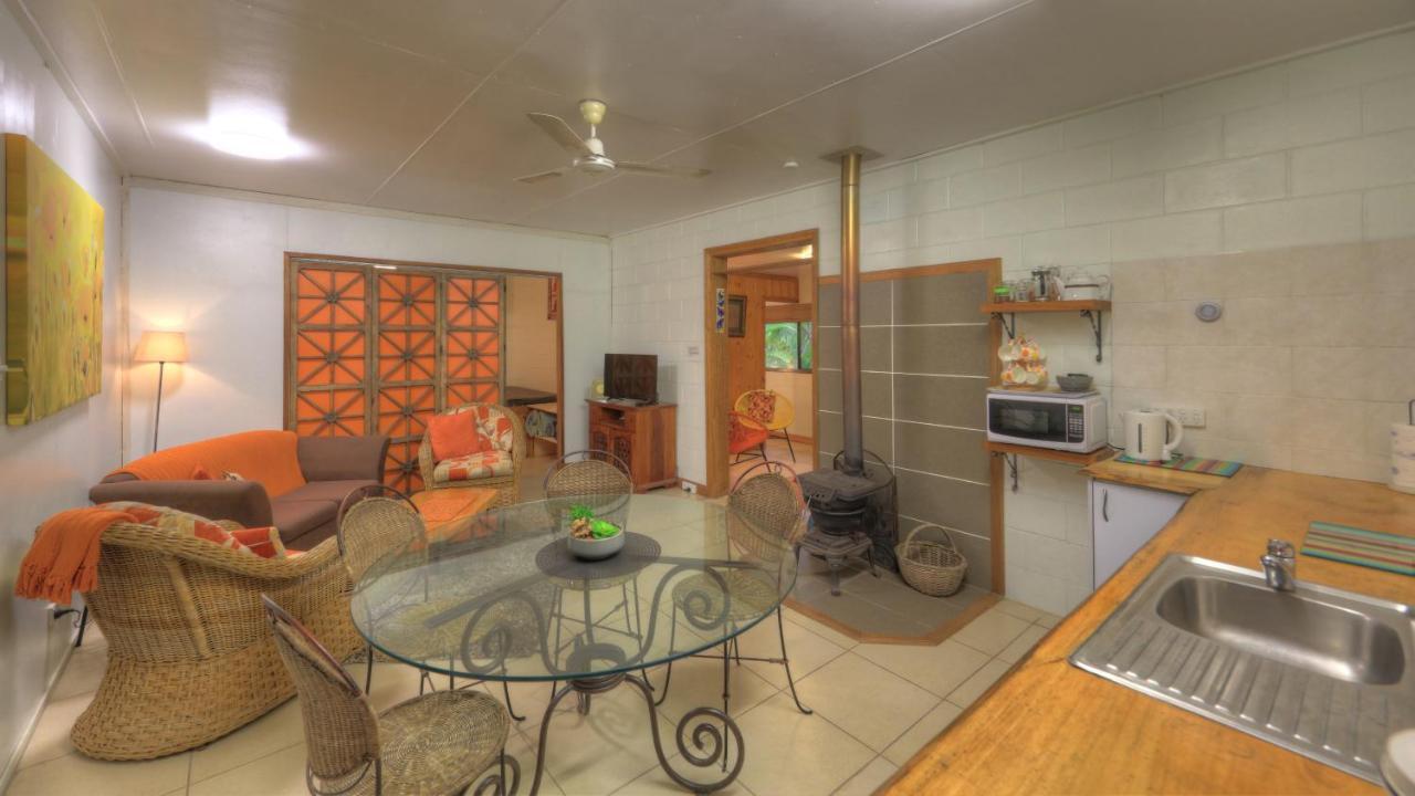 Riversong Retreat Bed and Breakfast Millaa Millaa Exteriör bild